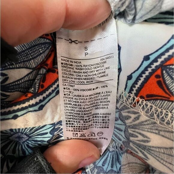 Women’s Banana Republic Jumper Playsuit-Romper Geometrical Summer sz Small - Picture 10 of 12